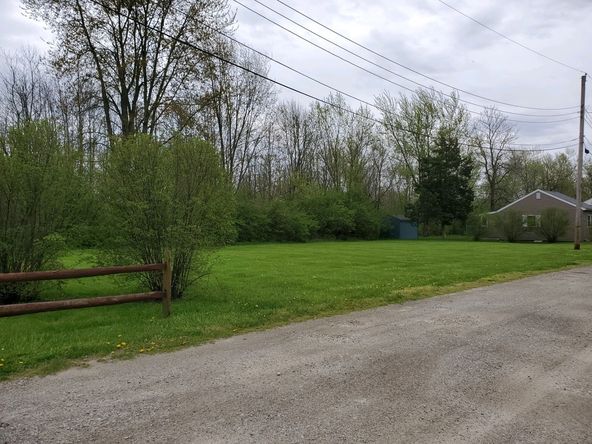 106, 108 & 112 Wayne Ave, & 228-230 E 1st St, London, OH 43140